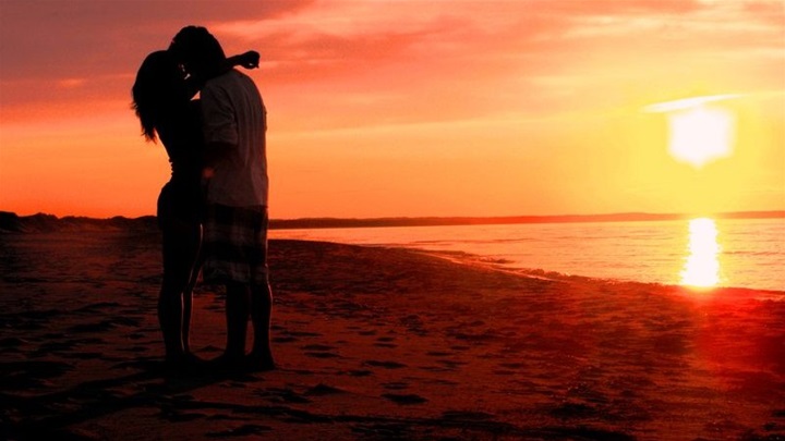 Da li ste spremni za letnju romansu: kako pronaći partnera na godišnjem odmoru (PSIHOLOŠKI SAVETI)